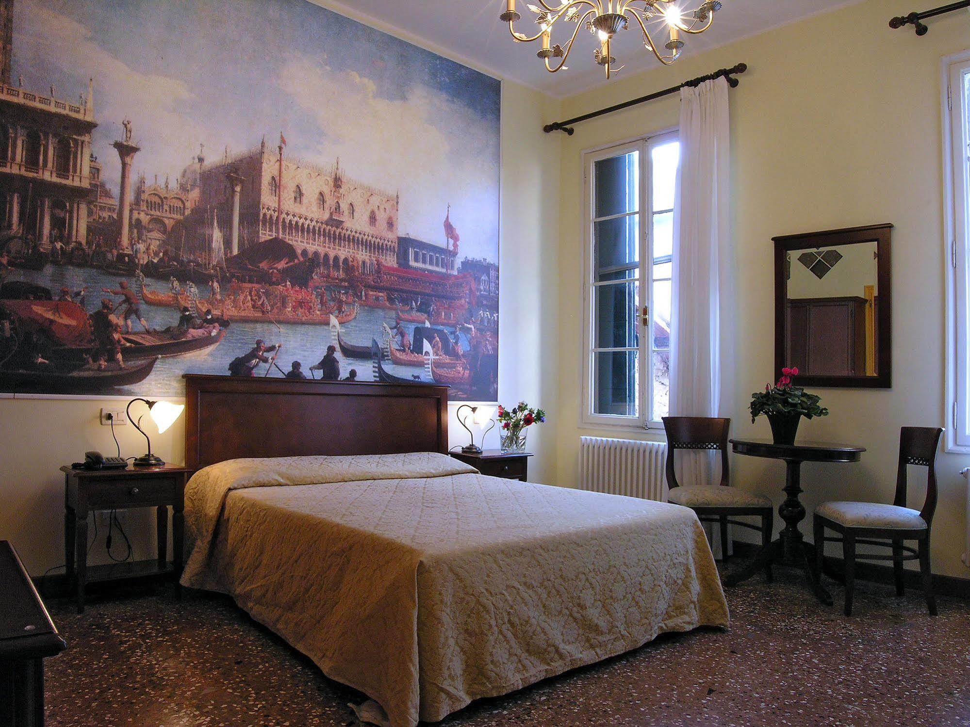 กา เชนโตปิเอเตร Hotel เวนิส ภายนอก รูปภาพ