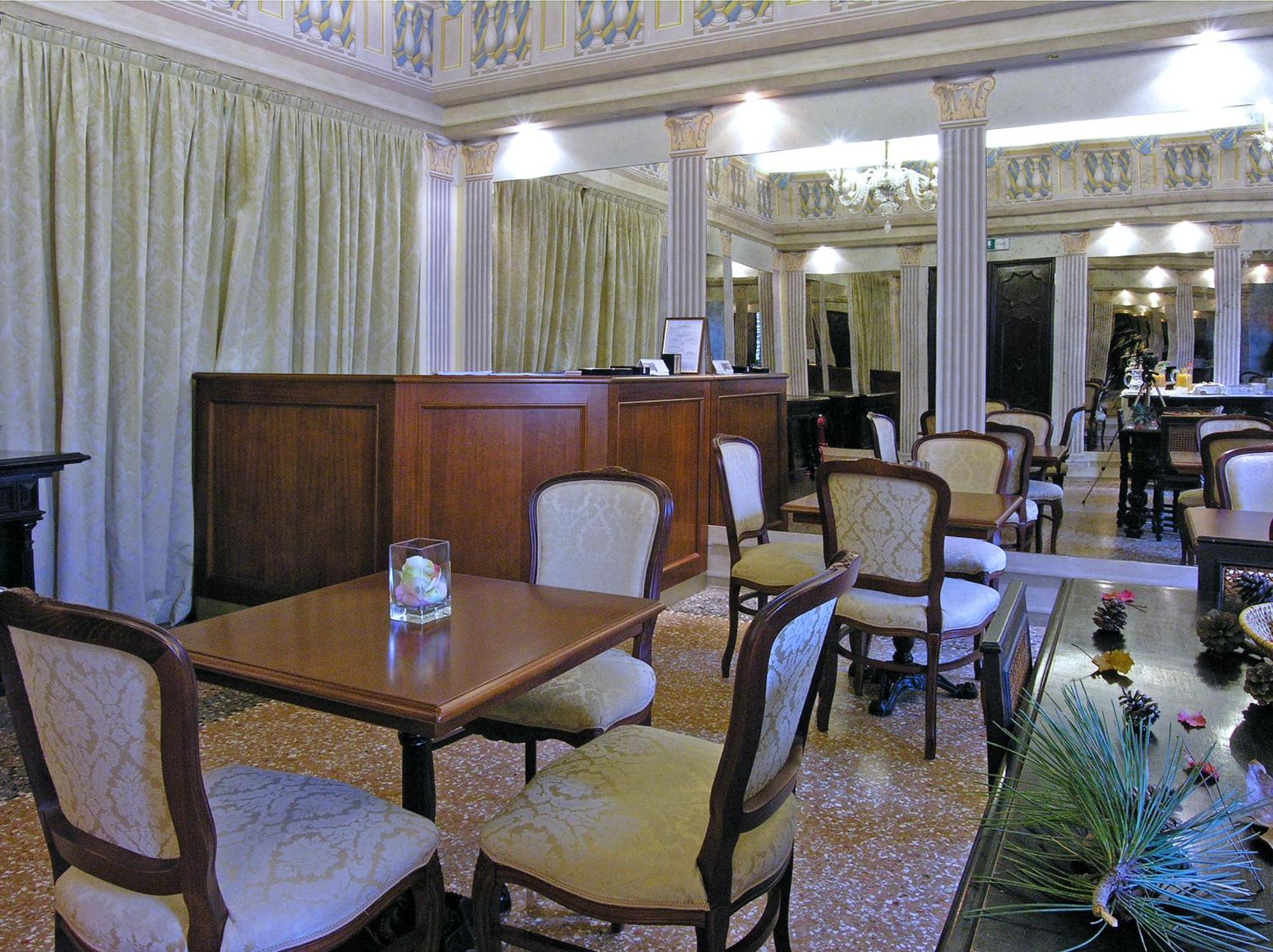 กา เชนโตปิเอเตร Hotel เวนิส ภายนอก รูปภาพ